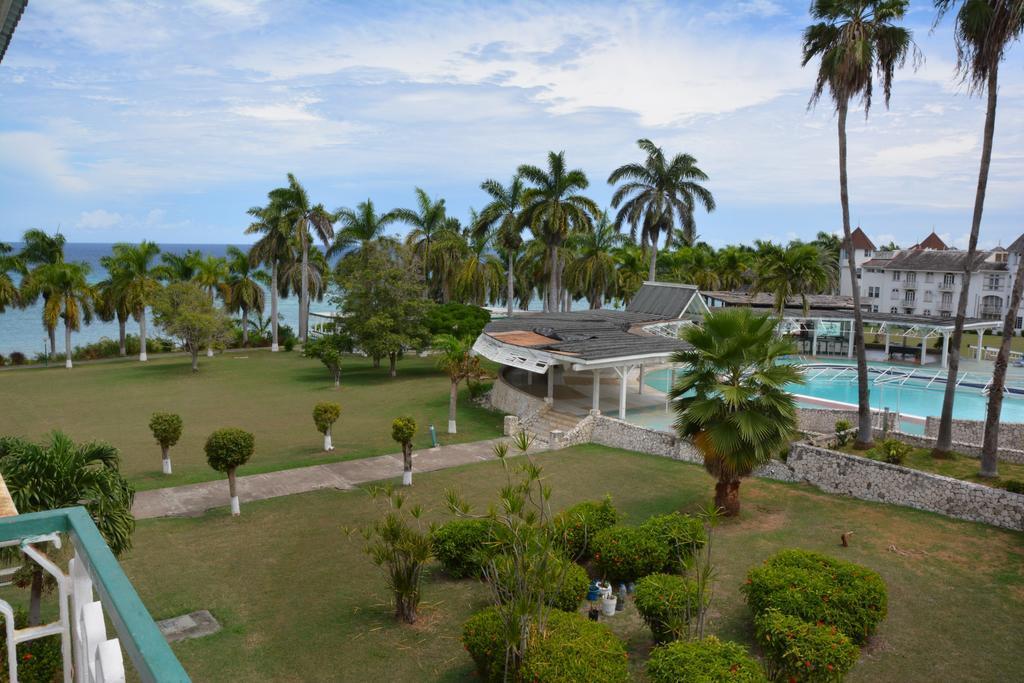 Seacastles By The Beach/Pool Montego Bay Exterior foto