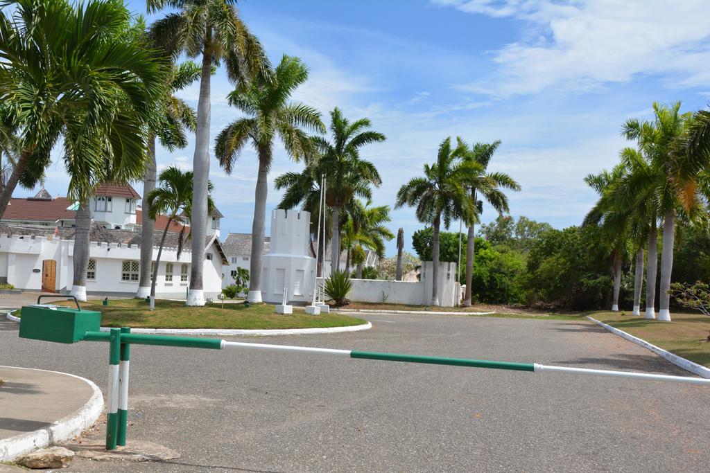 Seacastles By The Beach/Pool Montego Bay Exterior foto