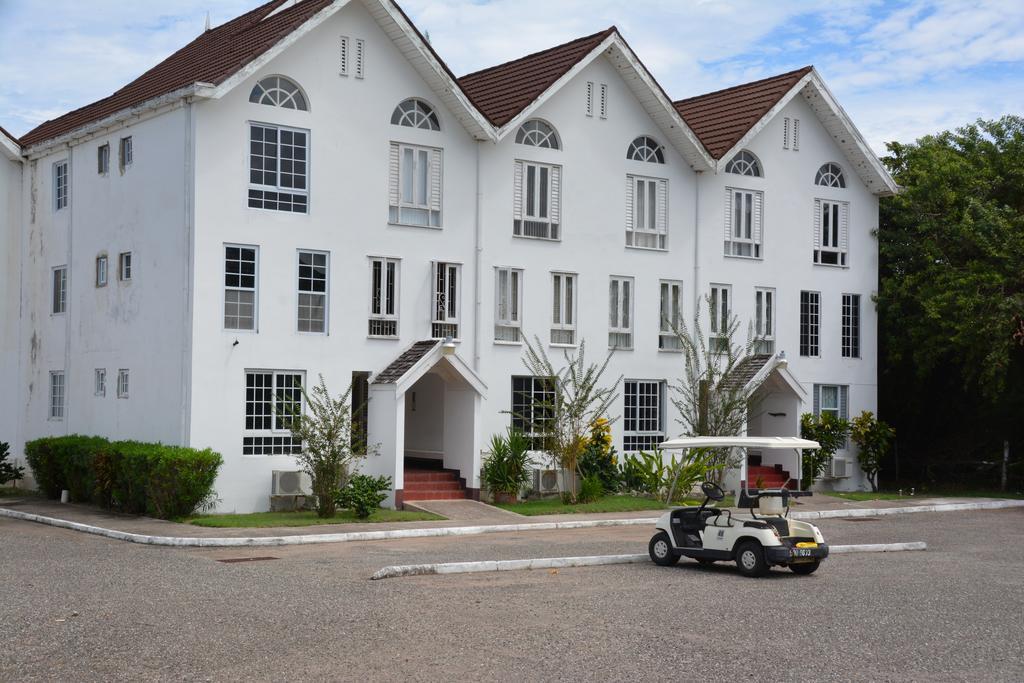 Seacastles By The Beach/Pool Montego Bay Exterior foto